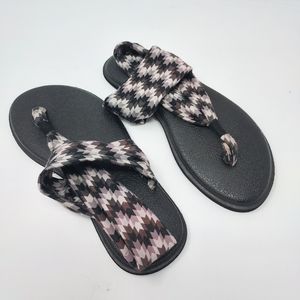 🔴3/$20 Sanuk Geometric Brown & Tan Fabric Sandals Size 4-5